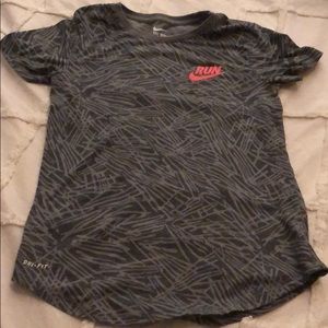 Nike tee